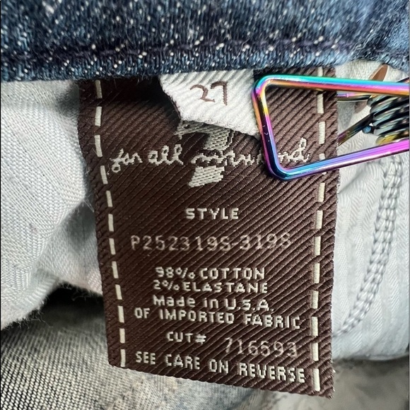 7 For All Mankind Kate Bermuda Distressed Denim Jean Shorts Size 27 Women's - Picture 2 of 8